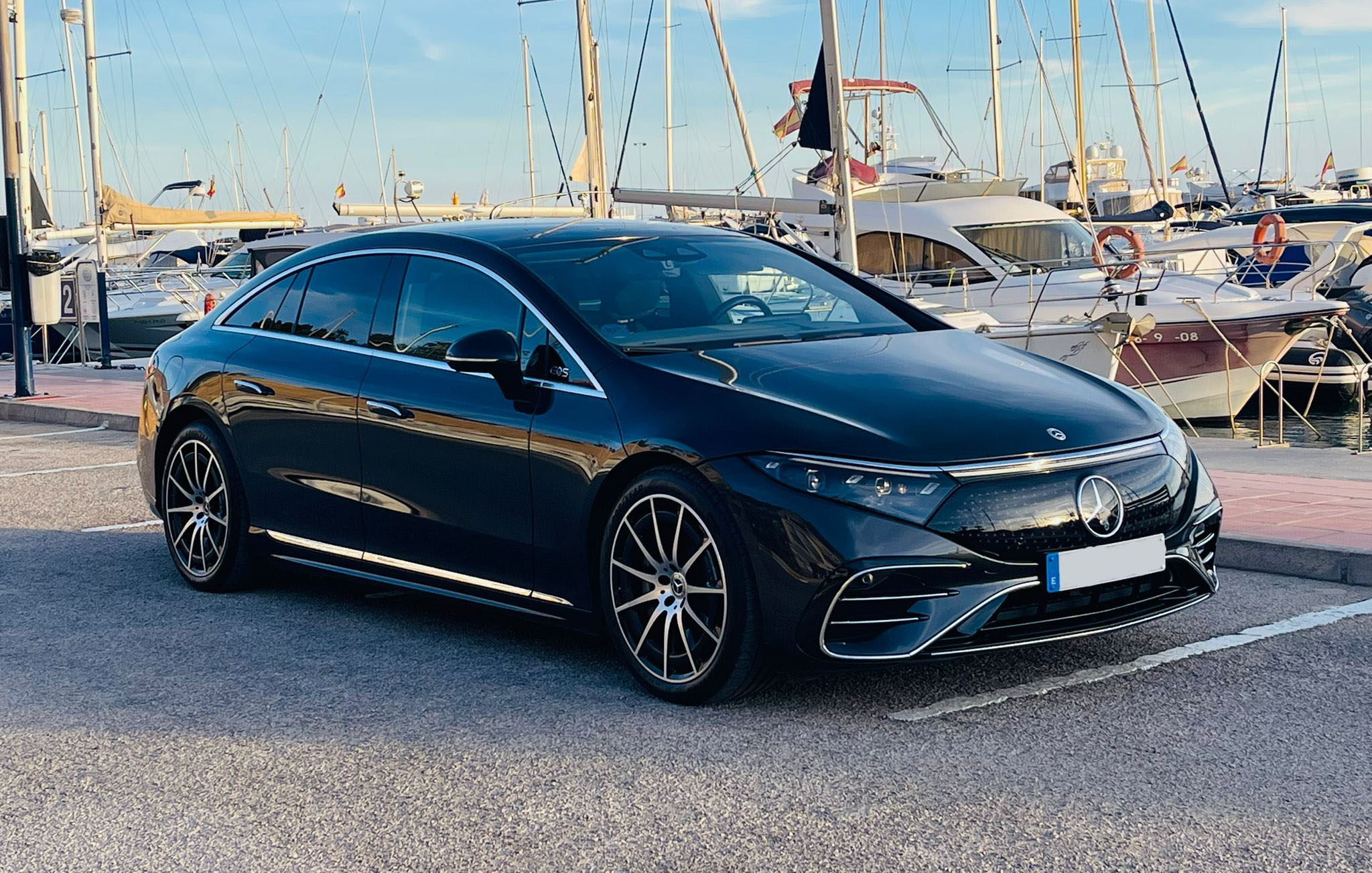 zakenvervoer-mercedes-eqc